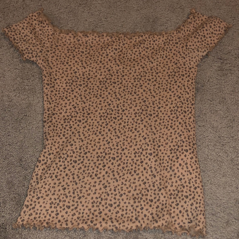 Hollister top super cute!